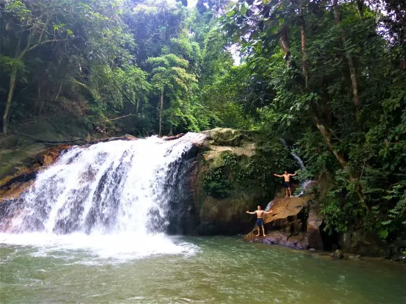 Sendat Waterfall (Ulu Yam)